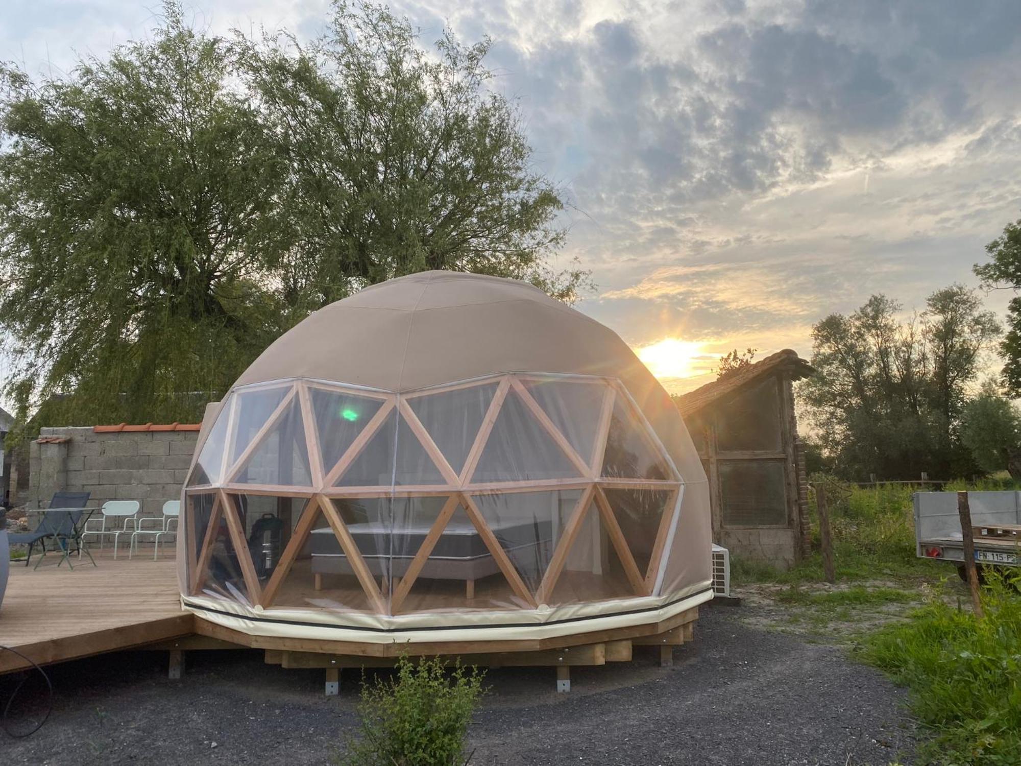 Отель Dome Geodesique - Baie De Somme Favieres  Экстерьер фото